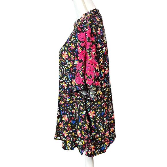 Savanna Jane Top Size 3X Black Abstract Embroidered Floral Boho Artsy Cottage - Picture 3 of 9